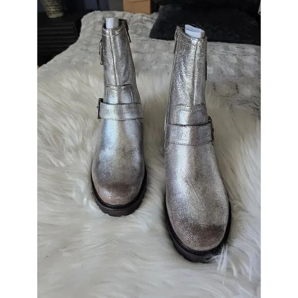 NWT Seychelles Run Free Pewter Leather Ankle Boots - Size 7 US