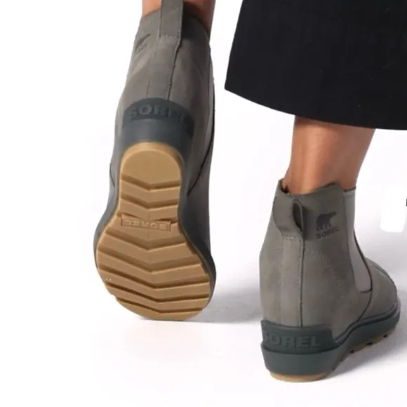 NWT | Sorel  Evie II | Waterproof | Wedge Chelsea Boots