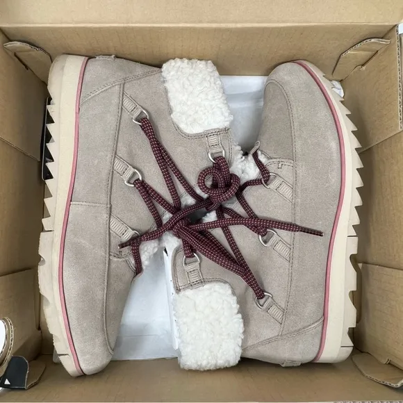 NWT Sorel Harlow Lace Cozy Boots Women’s Size 9.5 Waterproof Suede Sherpa Lined