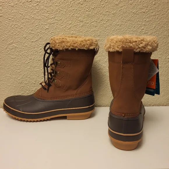 NWT Sporto Lace-up Faux Fur Trim Boots Size 8