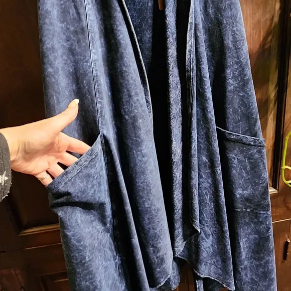 NWT Testimony Long Vest