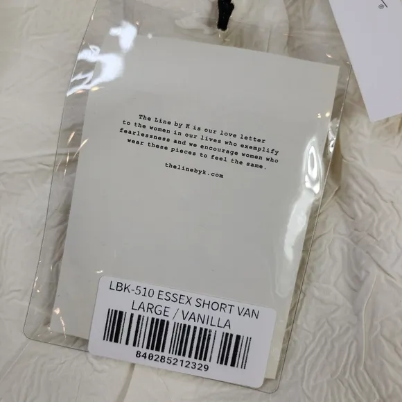 NWT The Line By K Essex Shorts Vanilla Cream Pull On Size Large Size 8