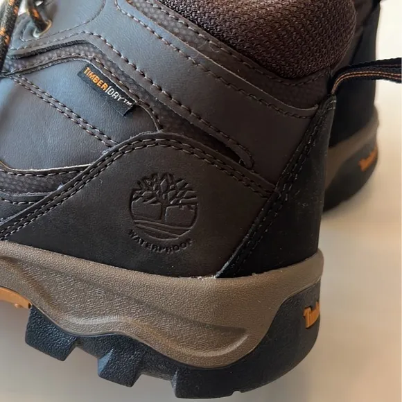 NWT Timberland Youth Mt. Maddsen Waterproof Hiking Boots