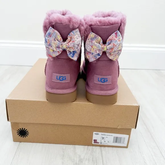 NWT UGG Women’s Mini Bailey Bow Splatter Boots size 7 Color Urchin