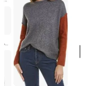 NWT Vince Camuto Colorblock Sweater