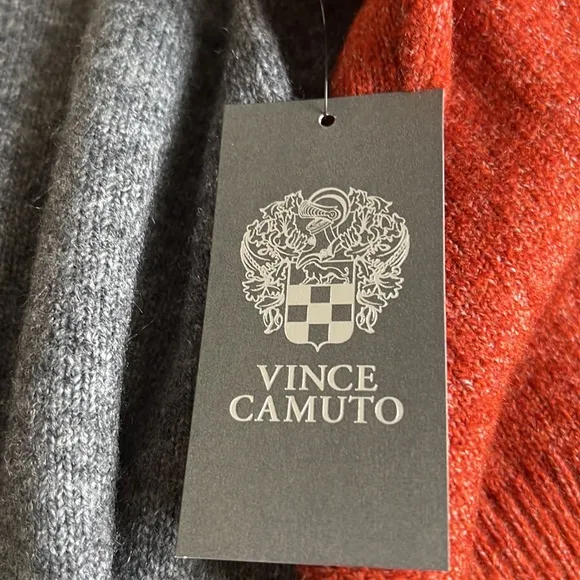 NWT Vince Camuto Colorblock Sweater