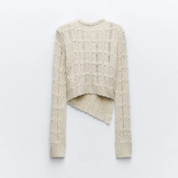 NWT 🔥Zara Asymmetric Cropped Knit Sweater Cream Size SMALL