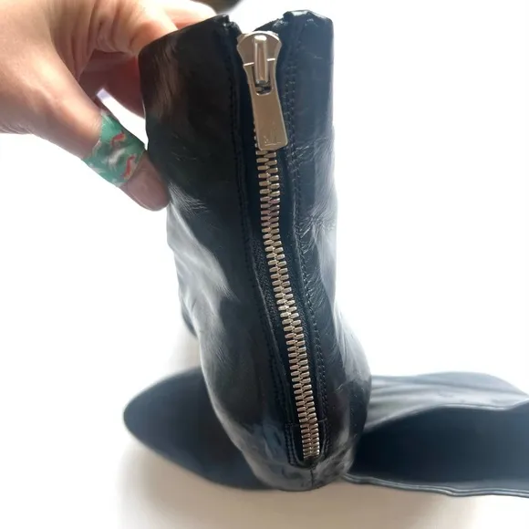 Officine Creative boots free people mod bootie back zipper black patent 8.5