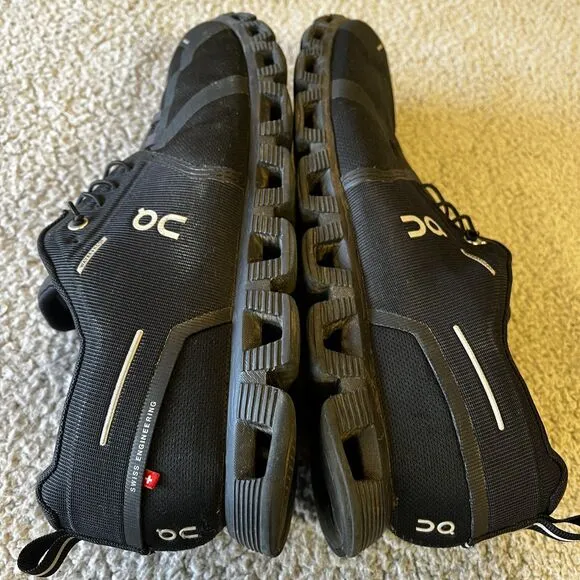 On Cloud 5 Running Sneakers Mens 13 Black Shoes Waterproof NO INSOLES &amp; FLAW