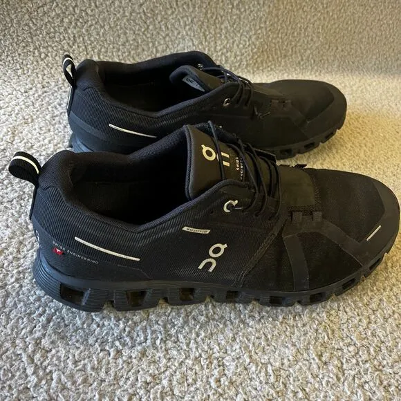 On Cloud 5 Running Sneakers Mens 13 Black Shoes Waterproof NO INSOLES &amp; FLAW
