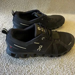 On Cloud 5 Running Sneakers Mens 13 Black Shoes Waterproof NO INSOLES &amp; FLAW