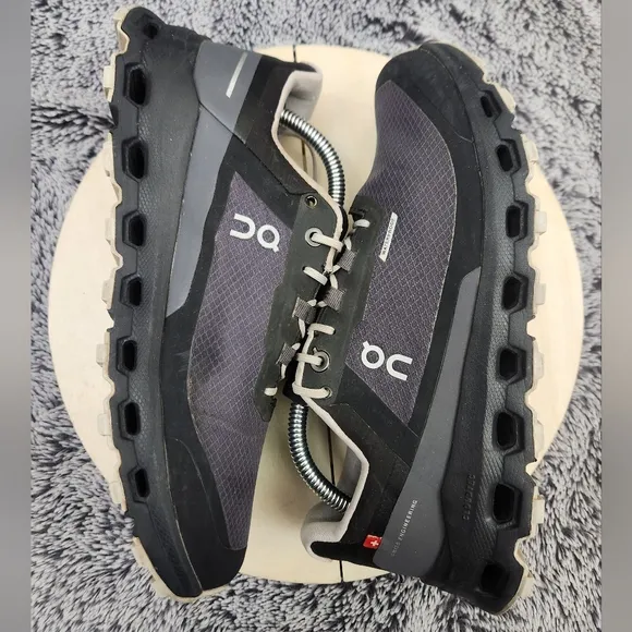 ON CLOUD CLOUDVISTA Eclipse Black Waterproof Athletic Shoes Women's Size 7