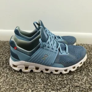 On Cloudswift Lake Sky Blue White Womens Size 6 Athletic Running Shoes Sneakers