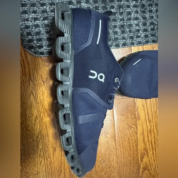 On Running Men's Navy Sneakers waterproof cloud 5