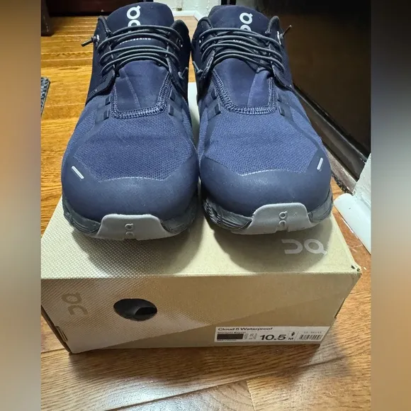 On Running Men's Navy Sneakers waterproof cloud 5