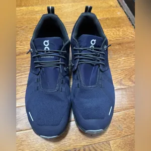On Running Men's Navy Sneakers waterproof cloud 5