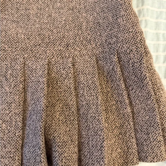 Oscar de la Renta Brown Tweed Wool Skirt with Pleated Hem- size 6