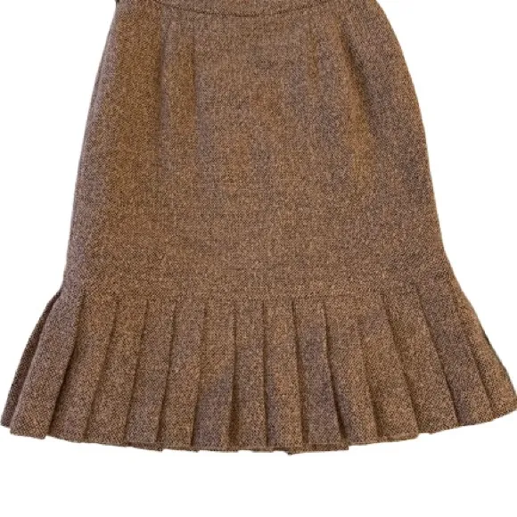Oscar de la Renta Brown Tweed Wool Skirt with Pleated Hem- size 6