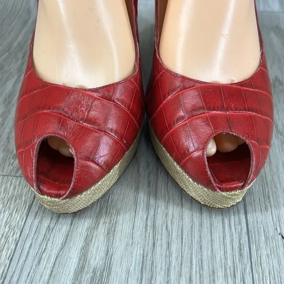 Oscar De La Renta Leather Wedge Heels