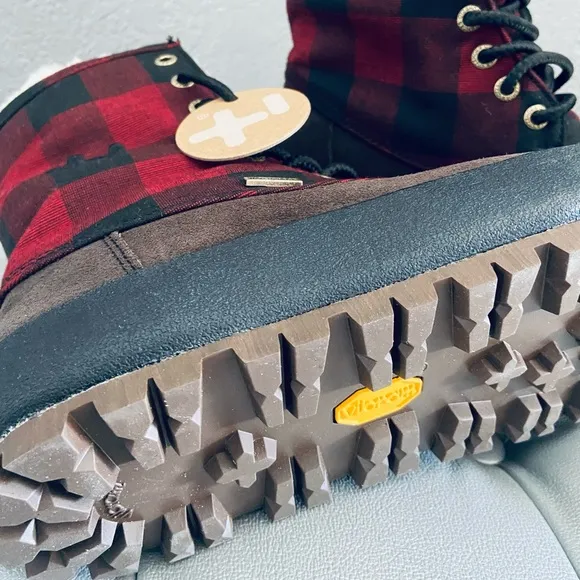 OTZ Shoes Waterproof Lace Up Shearling Boots - NEW