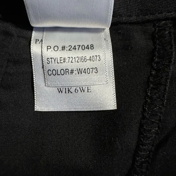Paige Pleated Mayslie Short in Midnight Black Oil Coating Size 30 New