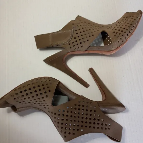 Pedro Garcia Peep Toe Sling Back Sandals Heels