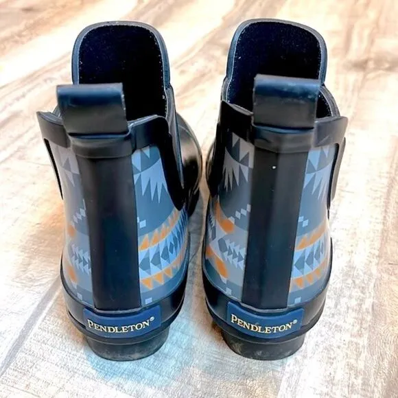 Pendleton pull on Chelsea waterproof rain boots women’s/girls size 5