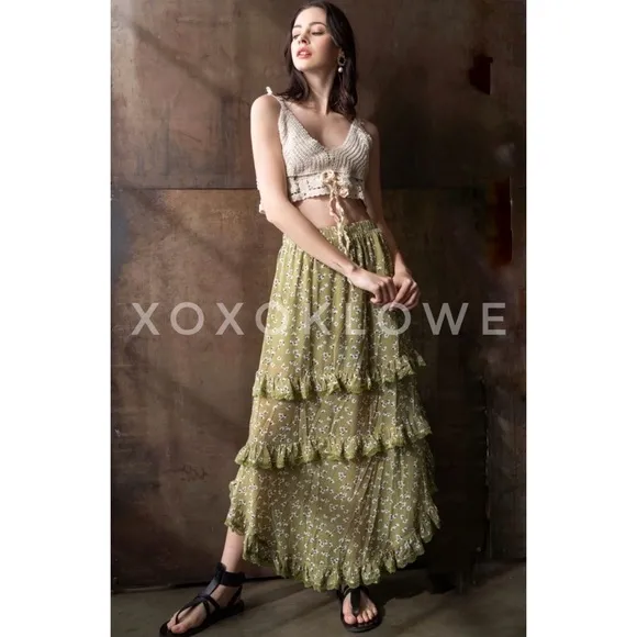 POL Green Ditzy Floral Ruffle Tiered Maxi Skirt