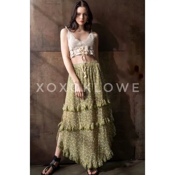 POL Green Ditzy Floral Ruffle Tiered Maxi Skirt