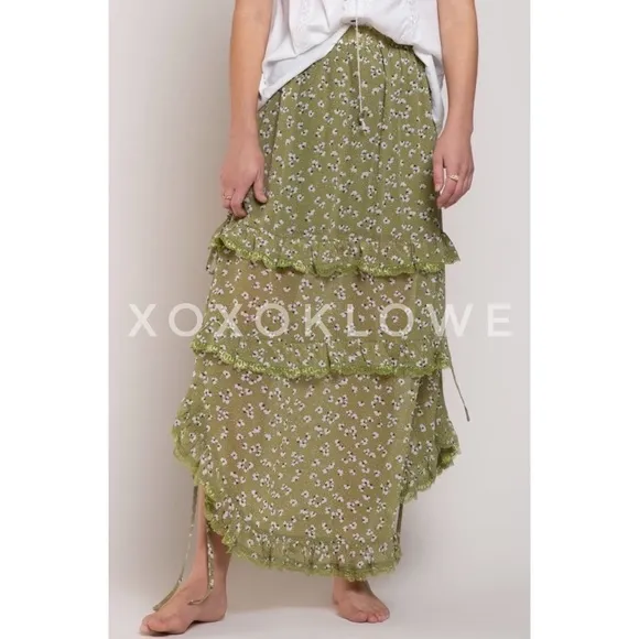 POL Green Ditzy Floral Ruffle Tiered Maxi Skirt