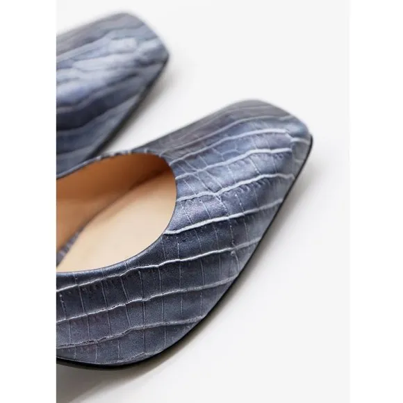 Pour La Victoire Croc Embossed Leather Square Toe Heel Shoe 8 $248 Metallic Blue