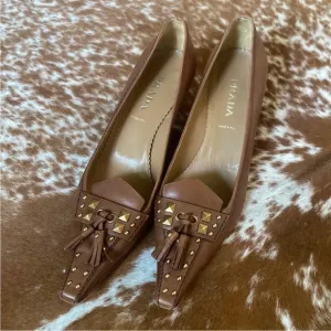 PRADA Brown Kitty Heel Pointed Slip On Gold Studded Tassel Shoes Women 8.5 EUC