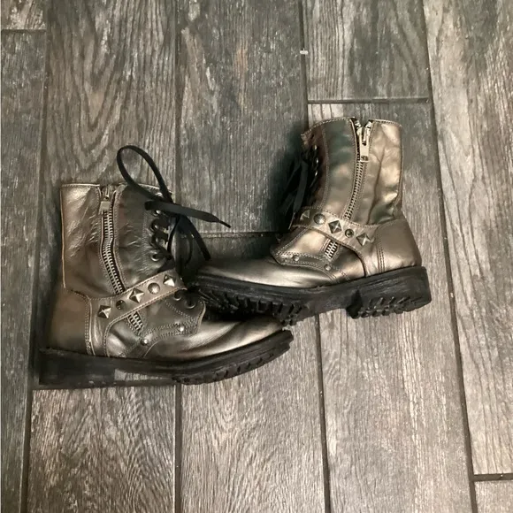 💥PRICE DROP💥 Ash Ryanna Metallic Studded Biker Boots