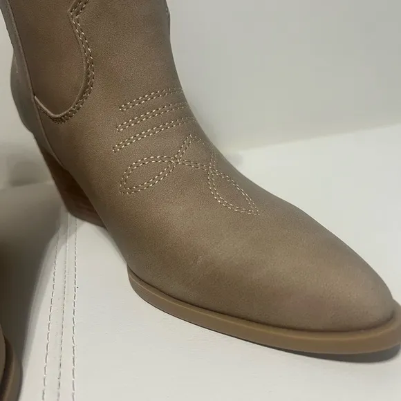 Rachel Zoe Tan Short Cowboy Boots NWOT