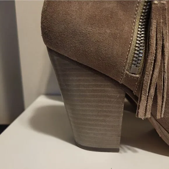 Rag &amp; Bone &quot;Margot&quot; Tan Luxe Suede Fringe Side Zips Ankle Boots sz.7/37 Ret $495