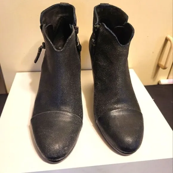 Rag &amp; Bone Margot Black Distressed Leather Side Zip Ankle Boots sz.7/37 Ret $495
