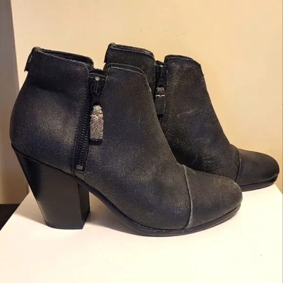 Rag &amp; Bone Margot Black Distressed Leather Side Zip Ankle Boots sz.7/37 Ret $495