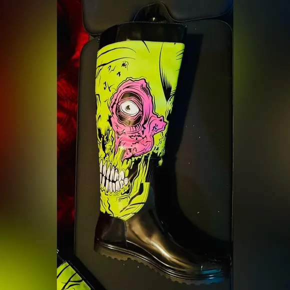 Rare Discontinued Iron Fist Zombie Rain Boots New with defects 18.5” US 10 EU 41