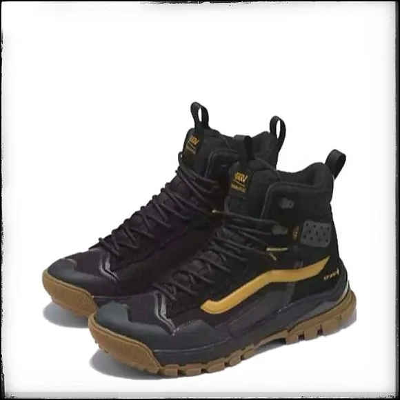 RARE Vans Ultrarange EXO Hi GORE-TEX MTE-3 BootBlack Gold High-Top Sneakerboots