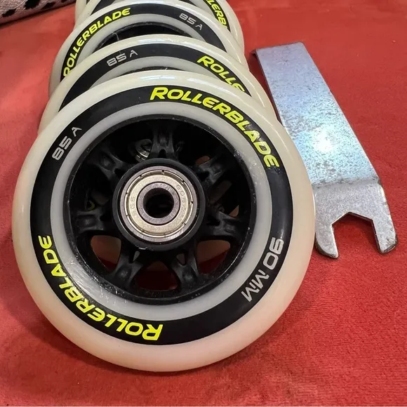 RB XL Black and Yellow Inline Skates with‎ extra 70 mmWheels