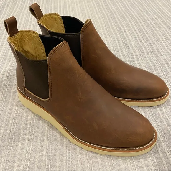 Red Wing Women’s Classic Short Chelsea Boots - 9.5