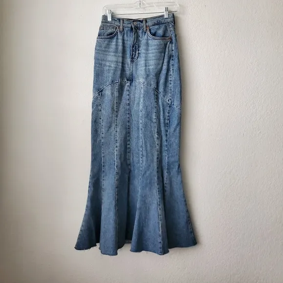 Reformation Nara denim maxi skirt Size 26