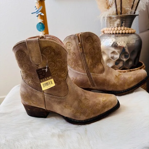 Roper women's short stuff boot - 7&quot; zipper shaft. Size 7 NWOB