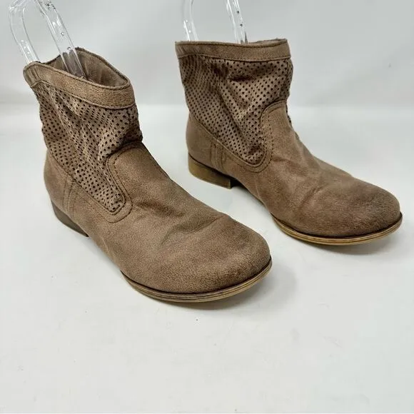 Roxy Buckeye II Boots- Size 9