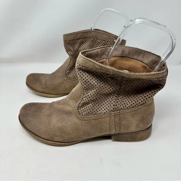 Roxy Buckeye II Boots- Size 9