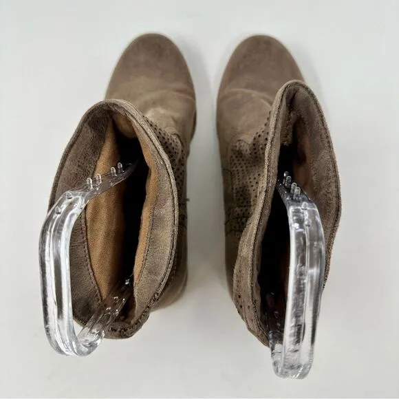 Roxy Buckeye II Boots- Size 9