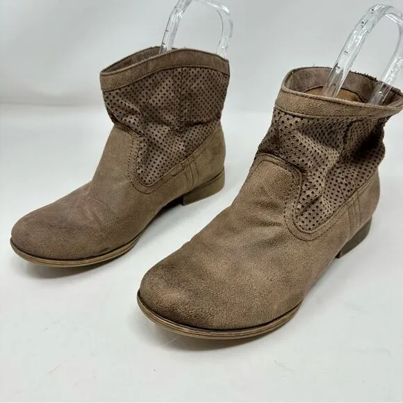Roxy Buckeye II Boots- Size 9