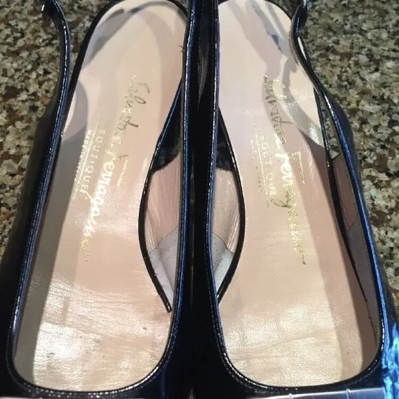 SALVATORE FERRAGAMO 7 A2 Black Patent Low Heels