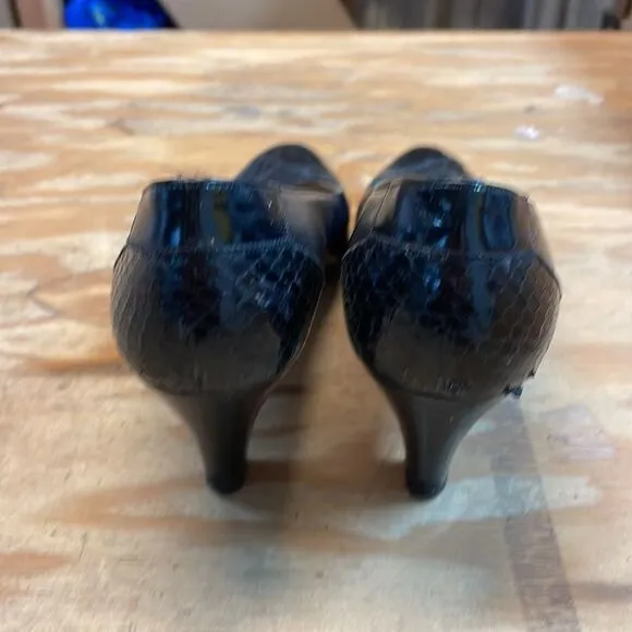 SALVATORE Ferragamo Vintage BLK Leather Heels