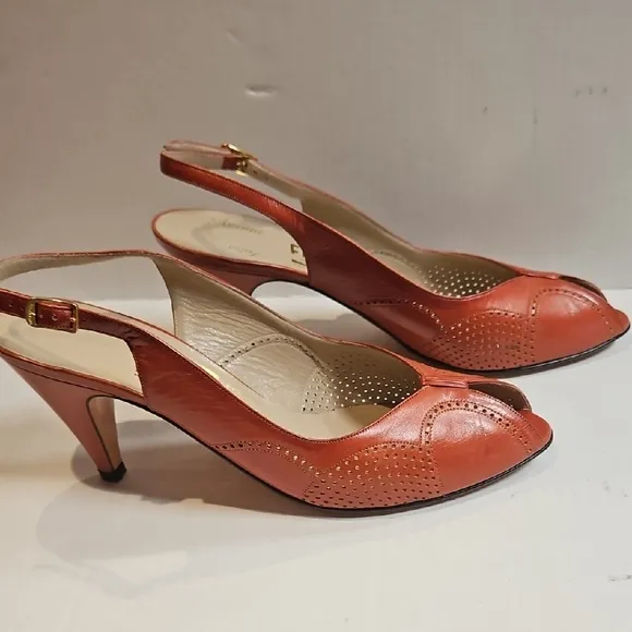 Salvatore Ferragamo Women's Rust Slingback Heels Size 7.5 AA